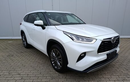 Toyota Highlander, 2025 год, 6 900 000 рублей, 3 фотография