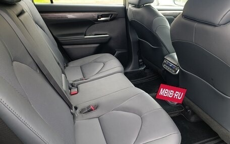 Toyota Highlander, 2025 год, 6 900 000 рублей, 19 фотография