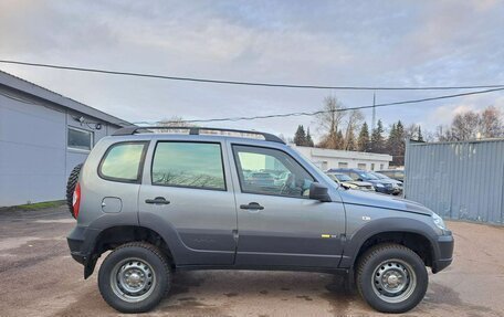Chevrolet Niva I рестайлинг, 2016 год, 599 000 рублей, 5 фотография