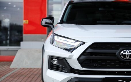 Toyota RAV4, 2025 год, 4 690 000 рублей, 9 фотография