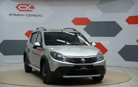 Renault Sandero I, 2013 год, 650 000 рублей, 3 фотография