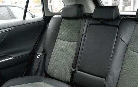 Toyota RAV4, 2025 год, 4 550 000 рублей, 28 фотография