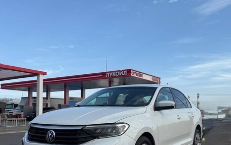 Volkswagen Polo VI (EU Market), 2021 год, 1 380 000 рублей, 2 фотография