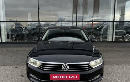 Volkswagen Passat B8 рестайлинг, 2017 год, 1 399 000 рублей, 2 фотография