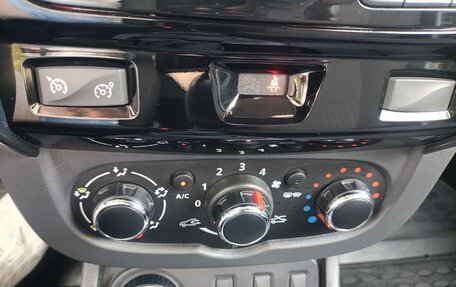 Renault Duster I рестайлинг, 2015 год, 1 999 000 рублей, 9 фотография