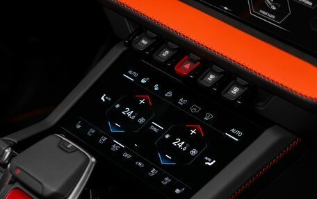 Lamborghini Urus I, 2025 год, 46 000 000 рублей, 19 фотография