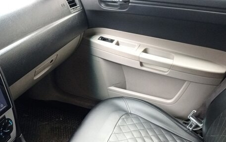 Chrysler 300C II, 2004 год, 750 000 рублей, 6 фотография