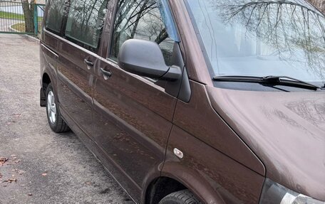 Volkswagen Caravelle T5, 2012 год, 1 670 000 рублей, 13 фотография