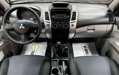 Mitsubishi Pajero Sport II рестайлинг, 2015 год, 1 895 000 рублей, 11 фотография