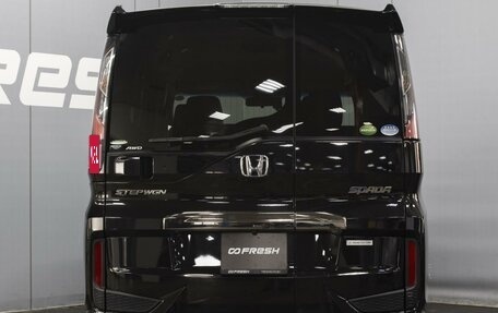 Honda Stepwgn IV, 2018 год, 2 460 000 рублей, 4 фотография