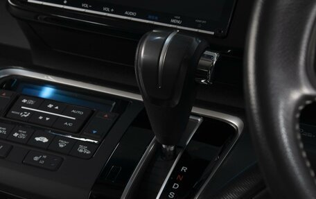 Honda Stepwgn IV, 2018 год, 2 460 000 рублей, 16 фотография