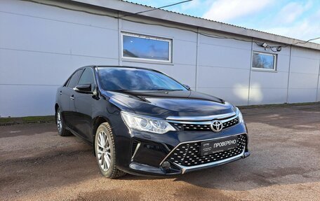 Toyota Camry, 2015 год, 1 687 000 рублей, 3 фотография
