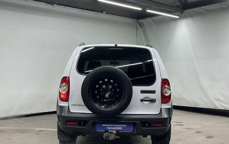 Chevrolet Niva I рестайлинг, 2018 год, 830 000 рублей, 6 фотография