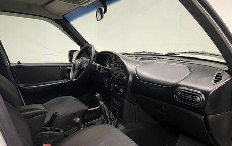 Chevrolet Niva I рестайлинг, 2018 год, 830 000 рублей, 11 фотография