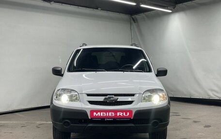 Chevrolet Niva I рестайлинг, 2018 год, 830 000 рублей, 3 фотография