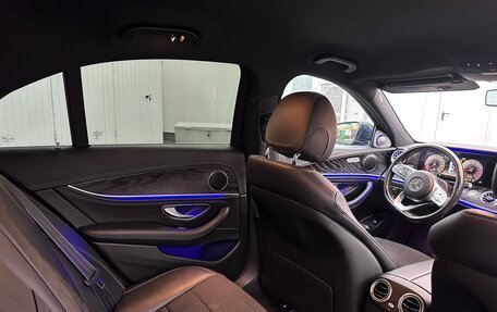 Mercedes-Benz E-Класс, 2019 год, 2 700 000 рублей, 18 фотография