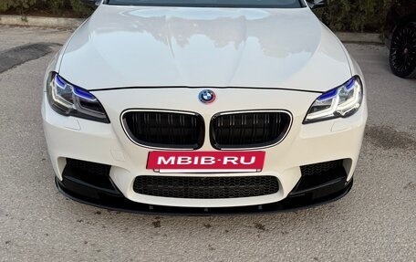 BMW 5 серия, 2011 год, 2 400 000 рублей, 2 фотография