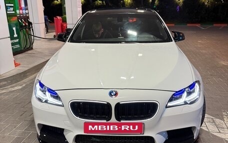 BMW 5 серия, 2011 год, 2 400 000 рублей, 8 фотография