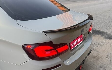 BMW 5 серия, 2011 год, 2 400 000 рублей, 6 фотография