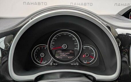 Volkswagen Beetle, 2015 год, 1 347 000 рублей, 18 фотография