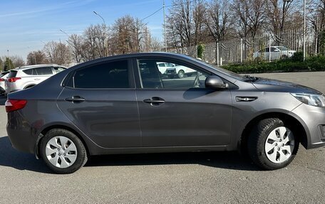 KIA Rio III рестайлинг, 2011 год, 820 000 рублей, 3 фотография