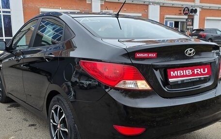 Hyundai Solaris II рестайлинг, 2014 год, 1 150 000 рублей, 1 фотография