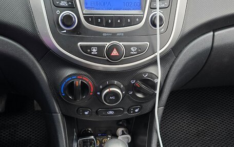 Hyundai Solaris II рестайлинг, 2014 год, 1 150 000 рублей, 4 фотография