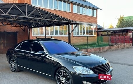Mercedes-Benz S-Класс, 2006 год, 1 290 000 рублей, 2 фотография