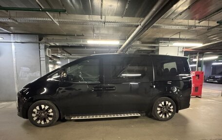 Hyundai Staria, 2022 год, 4 950 000 рублей, 3 фотография