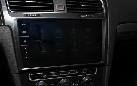 Volkswagen Golf VII, 2018 год, 1 850 000 рублей, 11 фотография