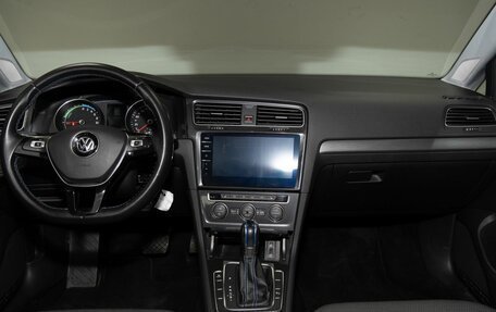 Volkswagen Golf VII, 2018 год, 1 850 000 рублей, 7 фотография