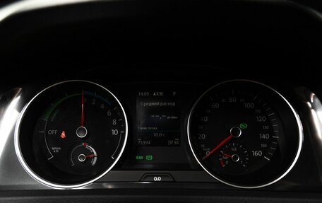 Volkswagen Golf VII, 2018 год, 1 850 000 рублей, 10 фотография