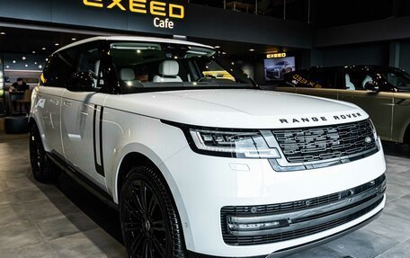 Land Rover Range Rover IV рестайлинг, 2023 год, 26 760 000 рублей, 3 фотография