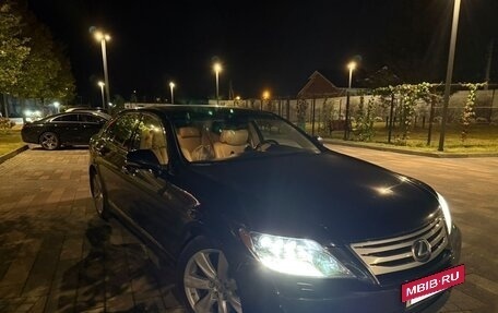 Lexus LS IV, 2011 год, 1 950 000 рублей, 3 фотография