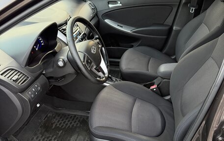 Hyundai Solaris II рестайлинг, 2014 год, 880 000 рублей, 5 фотография