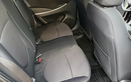 Hyundai Solaris II рестайлинг, 2014 год, 880 000 рублей, 10 фотография