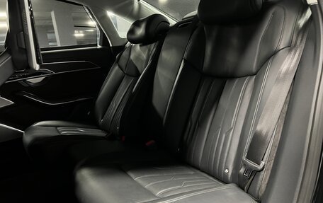 Audi A8, 2018 год, 5 996 000 рублей, 22 фотография