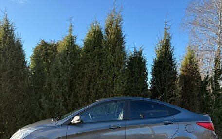 Hyundai Solaris II рестайлинг, 2013 год, 895 000 рублей, 10 фотография