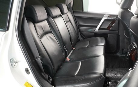 Toyota Land Cruiser Prado 150 рестайлинг 2, 2014 год, 3 819 000 рублей, 7 фотография