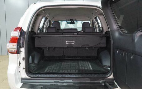 Toyota Land Cruiser Prado 150 рестайлинг 2, 2014 год, 3 819 000 рублей, 27 фотография