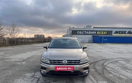 Volkswagen Tiguan II, 2017 год, 2 530 000 рублей, 2 фотография