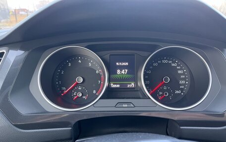 Volkswagen Tiguan II, 2017 год, 2 530 000 рублей, 8 фотография