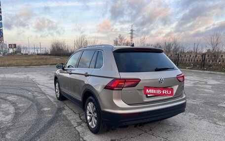 Volkswagen Tiguan II, 2017 год, 2 530 000 рублей, 15 фотография