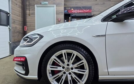 Volkswagen Golf VII, 2018 год, 2 590 000 рублей, 2 фотография