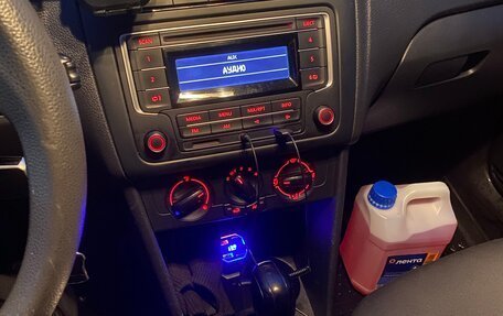 Volkswagen Polo VI (EU Market), 2013 год, 880 000 рублей, 14 фотография