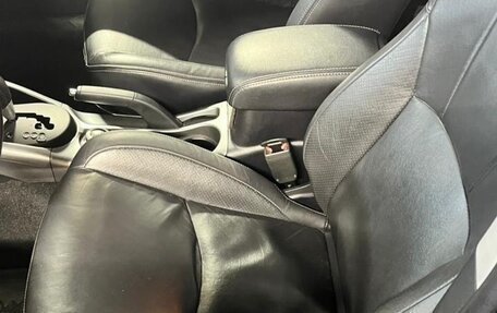 Mitsubishi Outlander III рестайлинг 3, 2011 год, 1 800 000 рублей, 8 фотография