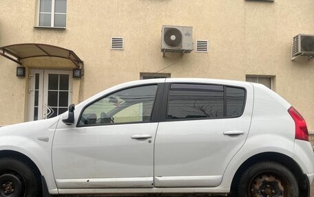 Renault Sandero I, 2013 год, 520 000 рублей, 2 фотография