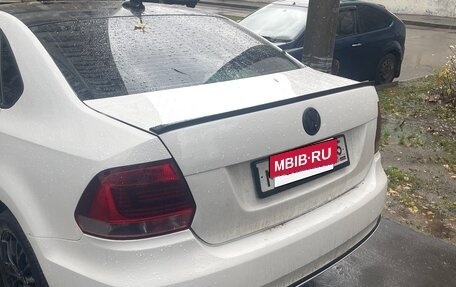 Volkswagen Polo VI (EU Market), 2017 год, 950 000 рублей, 2 фотография