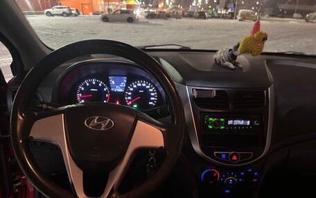 Hyundai Solaris II рестайлинг, 2011 год, 490 000 рублей, 10 фотография