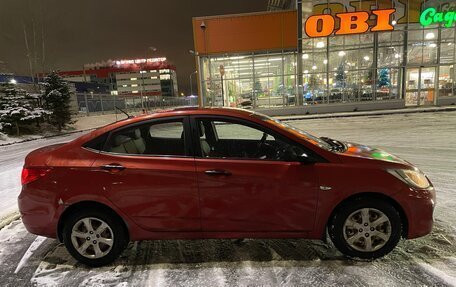 Hyundai Solaris II рестайлинг, 2011 год, 490 000 рублей, 3 фотография